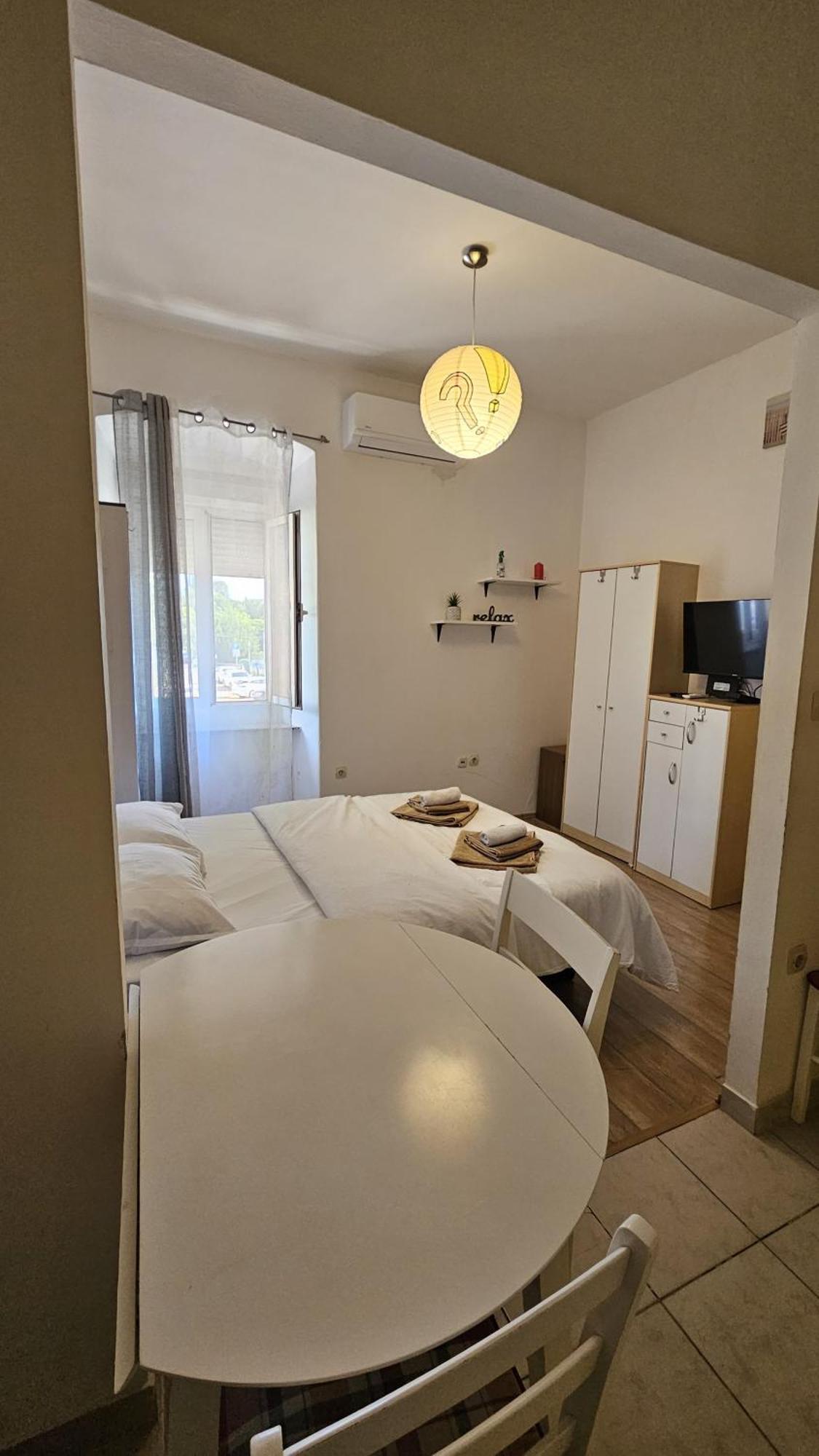 Studio Apartment Kiki For 2, Near Old Town & Beach, Free Wifi Zadar Exterior foto